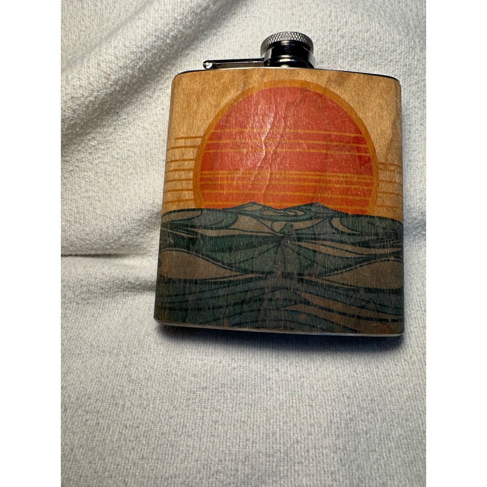 Spitfiregirl Stainless Steel 6oz Hip Flask Wood Wrap Sunset Mountain Graphic